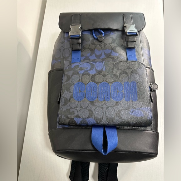 Men’s Coach backpack *wallet no longer available* - Picture 2 of 12